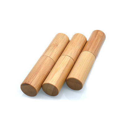 il contenitore d'imballaggio cosmetico di bambù naturale del balsamo di labbro del tubo del rossetto 5g compone