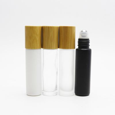 il rotolo cosmetico di bambù di 5ml 10ml sulle bottiglie di olio essenziale di vetro profuma su misura